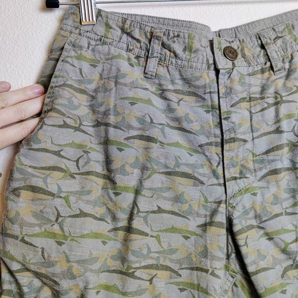 Reyn Spooner Reversible Cotton 8.5" Shorts Olive Green Shark Fish Sz 30 Vacation - Picture 5 of 12